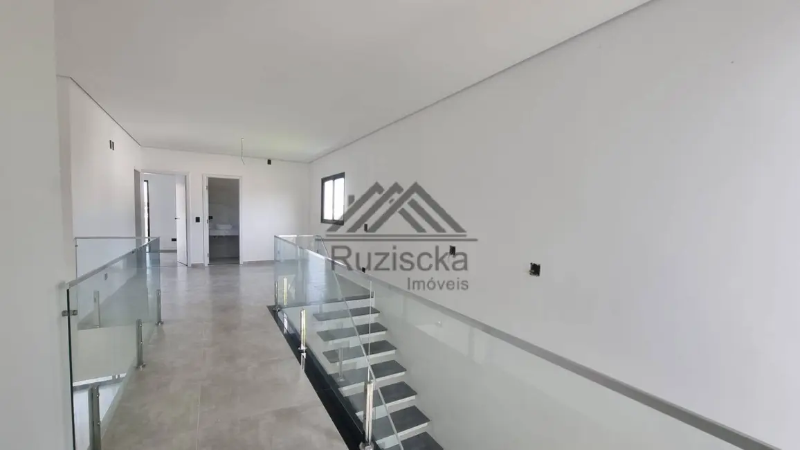 Foto 8 de Casa com 3 quartos à venda, 300m2 em Itanhaem - SP