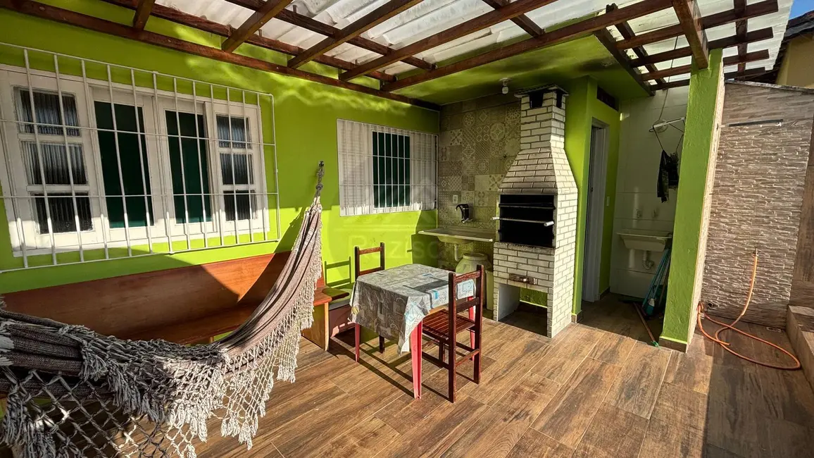 Foto 4 de Casa com 2 quartos à venda, 260m2 em Itanhaem - SP