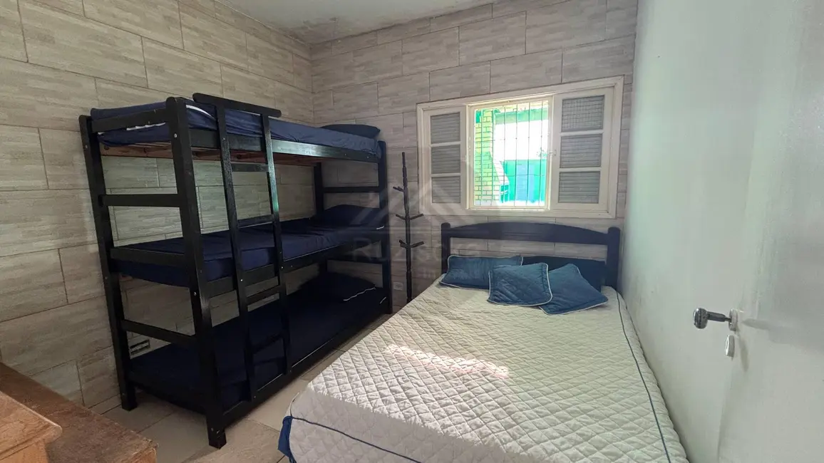 Foto 9 de Casa com 2 quartos à venda, 260m2 em Itanhaem - SP