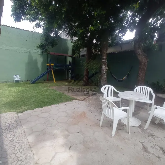 Foto 2 de Casa com 2 quartos à venda, 300m2 em Mongagua - SP