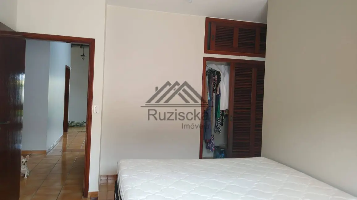 Foto 3 de Casa com 3 quartos à venda, 600m2 em Itanhaem - SP