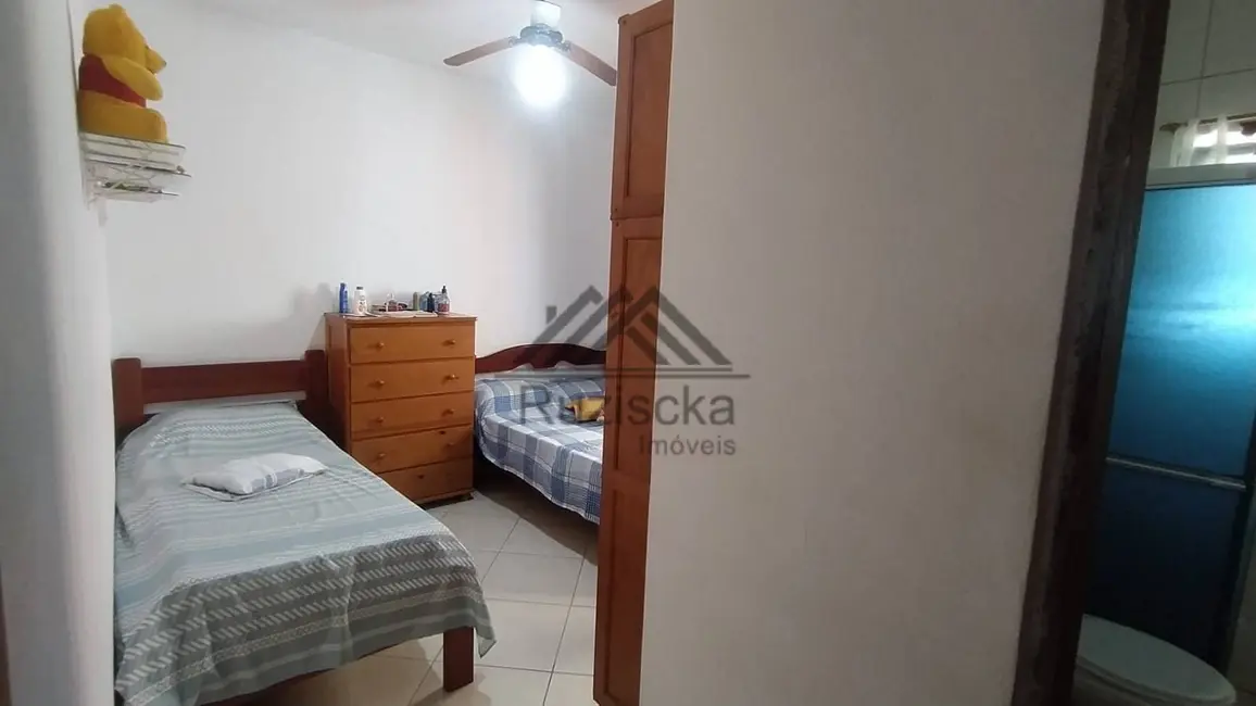 Foto 8 de Casa com 2 quartos à venda, 150m2 em Itanhaem - SP