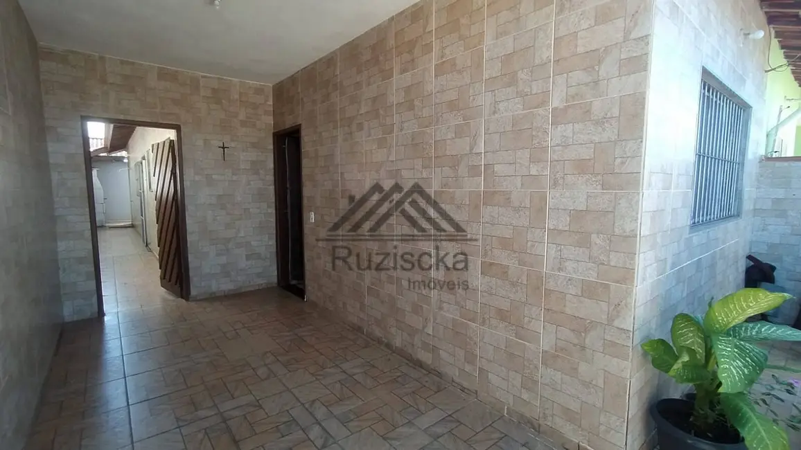 Foto 5 de Casa com 2 quartos à venda, 150m2 em Itanhaem - SP