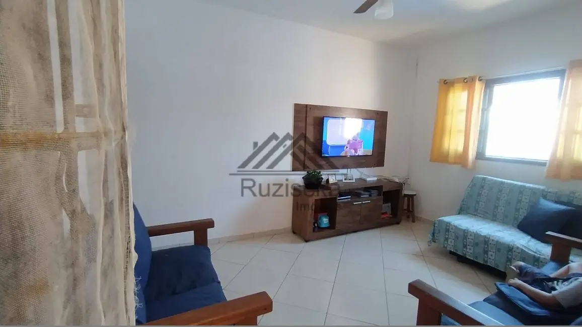 Foto 4 de Casa com 2 quartos à venda, 150m2 em Itanhaem - SP