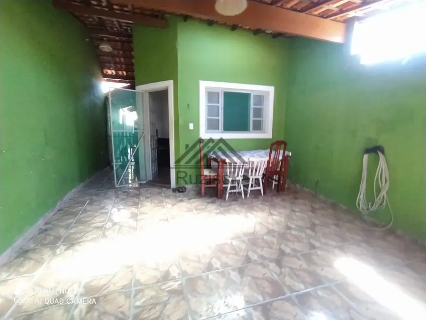 Foto 1 de Casa com 2 quartos à venda, 125m2 em Itanhaem - SP