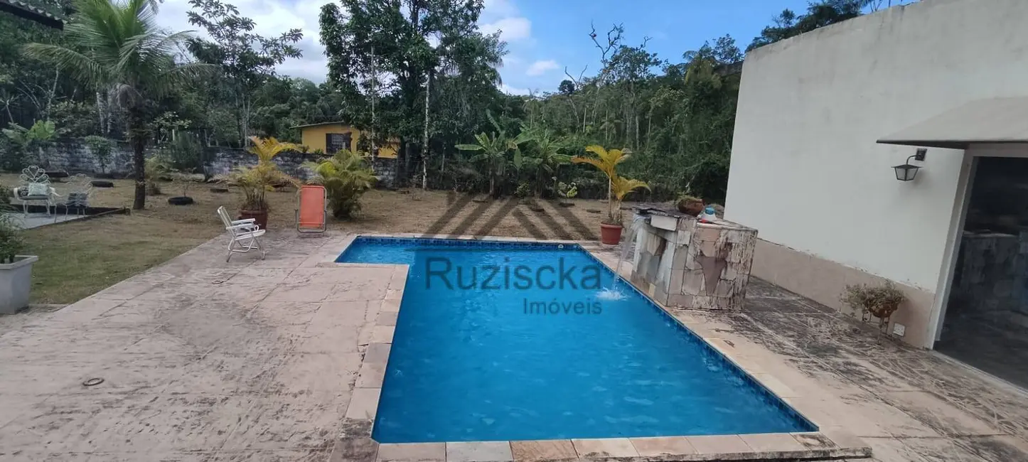 Chácara com 3 quartos à venda, 1250m2 em Itanhaem - SP - imagem 8 Foto 8 de Chácara com 3 quartos à venda, 1250m2 em Itanhaem - SP