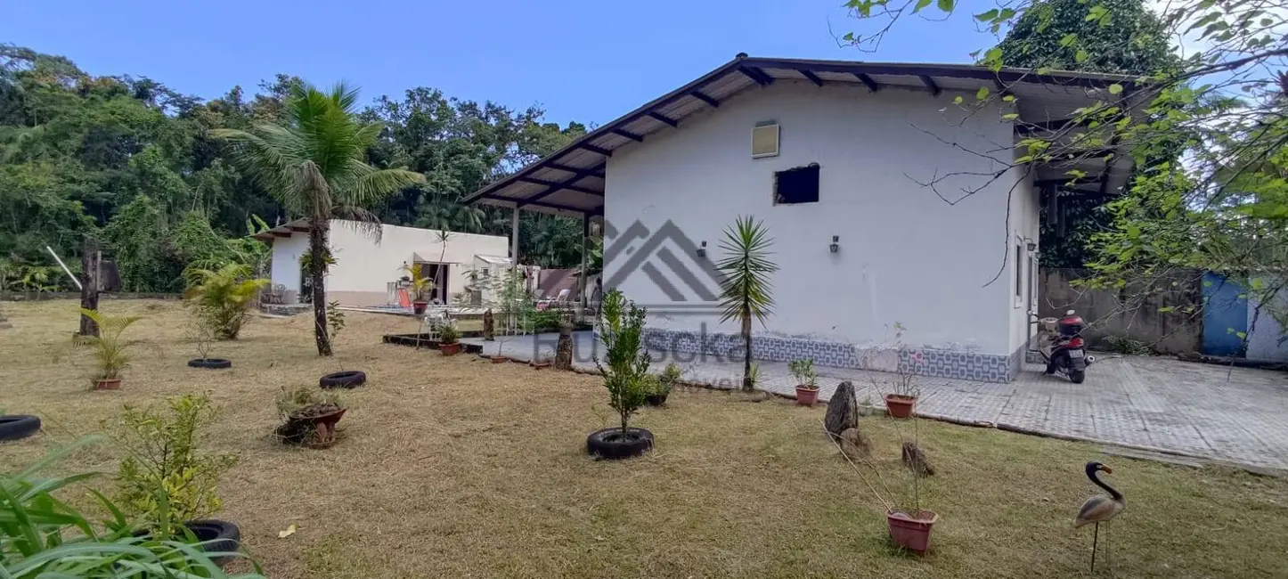 Chácara com 3 quartos à venda, 1250m2 em Itanhaem - SP - imagem 4 Foto 4 de Chácara com 3 quartos à venda, 1250m2 em Itanhaem - SP