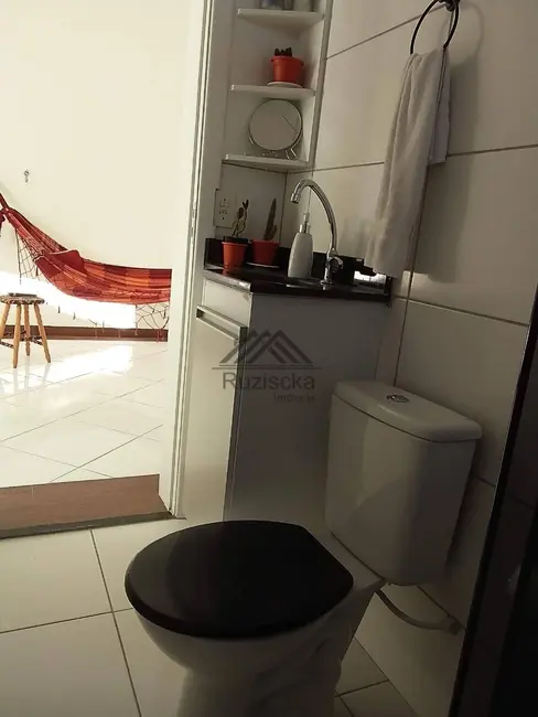 Foto 8 de Casa com 2 quartos à venda, 143m2 em Itanhaem - SP