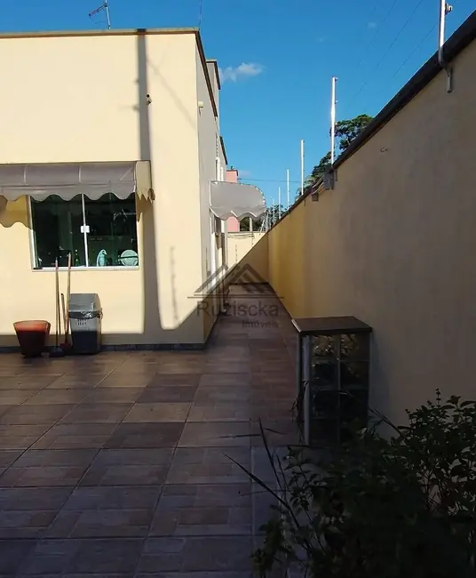 Foto 3 de Casa com 2 quartos à venda, 143m2 em Itanhaem - SP