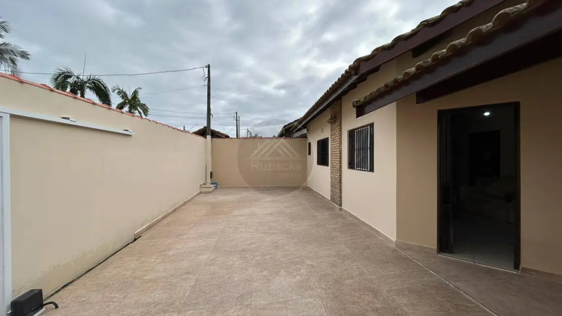 Foto 5 de Casa com 3 quartos à venda, 163m2 em Itanhaem - SP