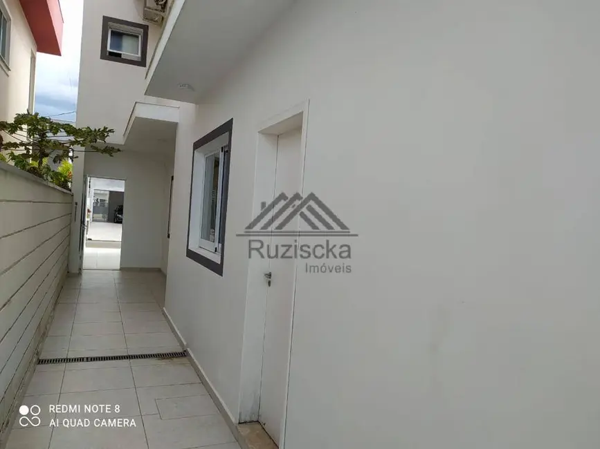 Foto 7 de Casa com 3 quartos à venda, 300m2 em Itanhaem - SP