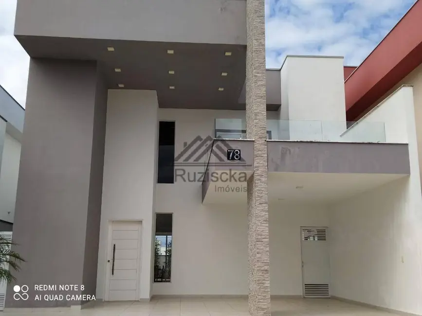 Foto 4 de Casa com 3 quartos à venda, 300m2 em Itanhaem - SP