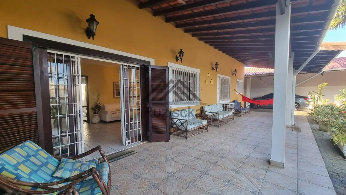 Foto 3 de Casa com 6 quartos à venda, 605m2 em Itanhaem - SP