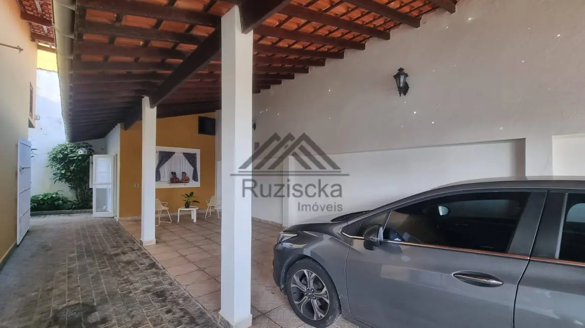Foto 8 de Casa com 6 quartos à venda, 605m2 em Itanhaem - SP