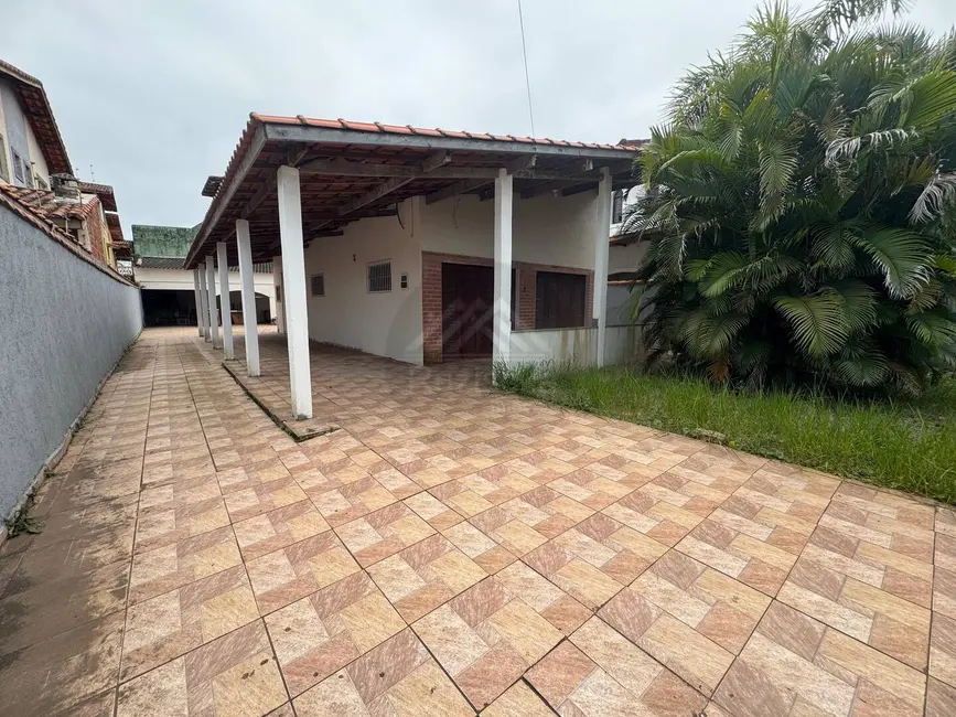 Foto 1 de Casa com 2 quartos à venda, 401m2 em Itanhaem - SP