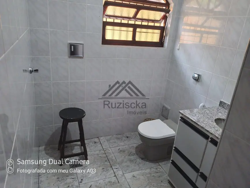 Casa com 4 quartos à venda, 368m2 em Itanhaem - SP - imagem 7 Foto 7 de Casa com 4 quartos à venda, 368m2 em Itanhaem - SP