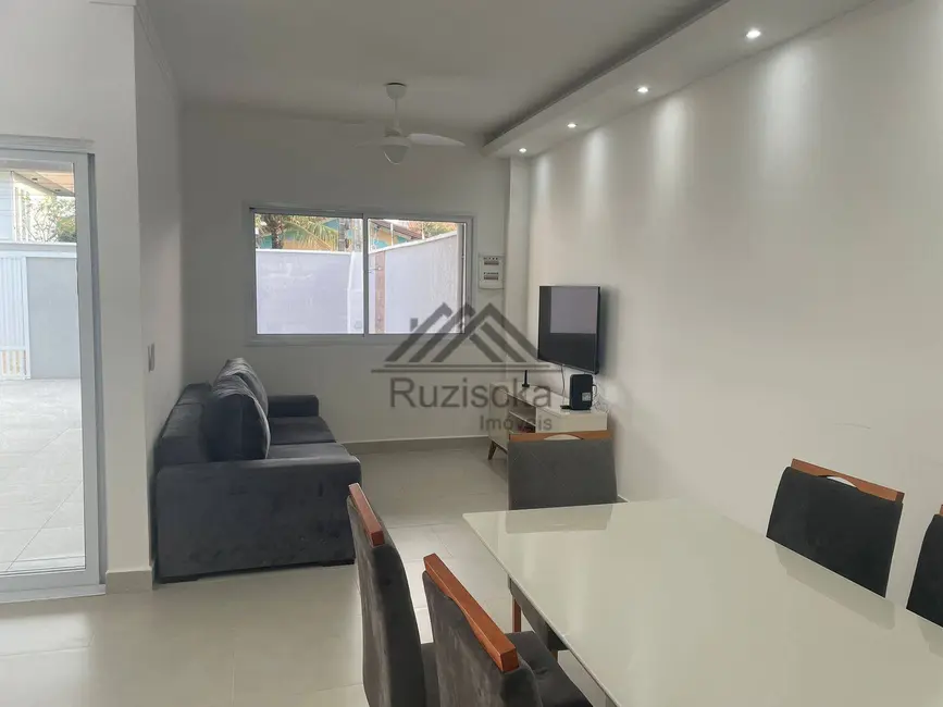 Casa com 4 quartos à venda, 240m2 em Peruibe - SP - imagem 6 Foto 6 de Casa com 4 quartos à venda, 240m2 em Peruibe - SP
