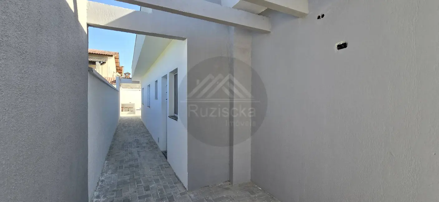 Foto 6 de Casa com 2 quartos à venda, 150m2 em Itanhaem - SP