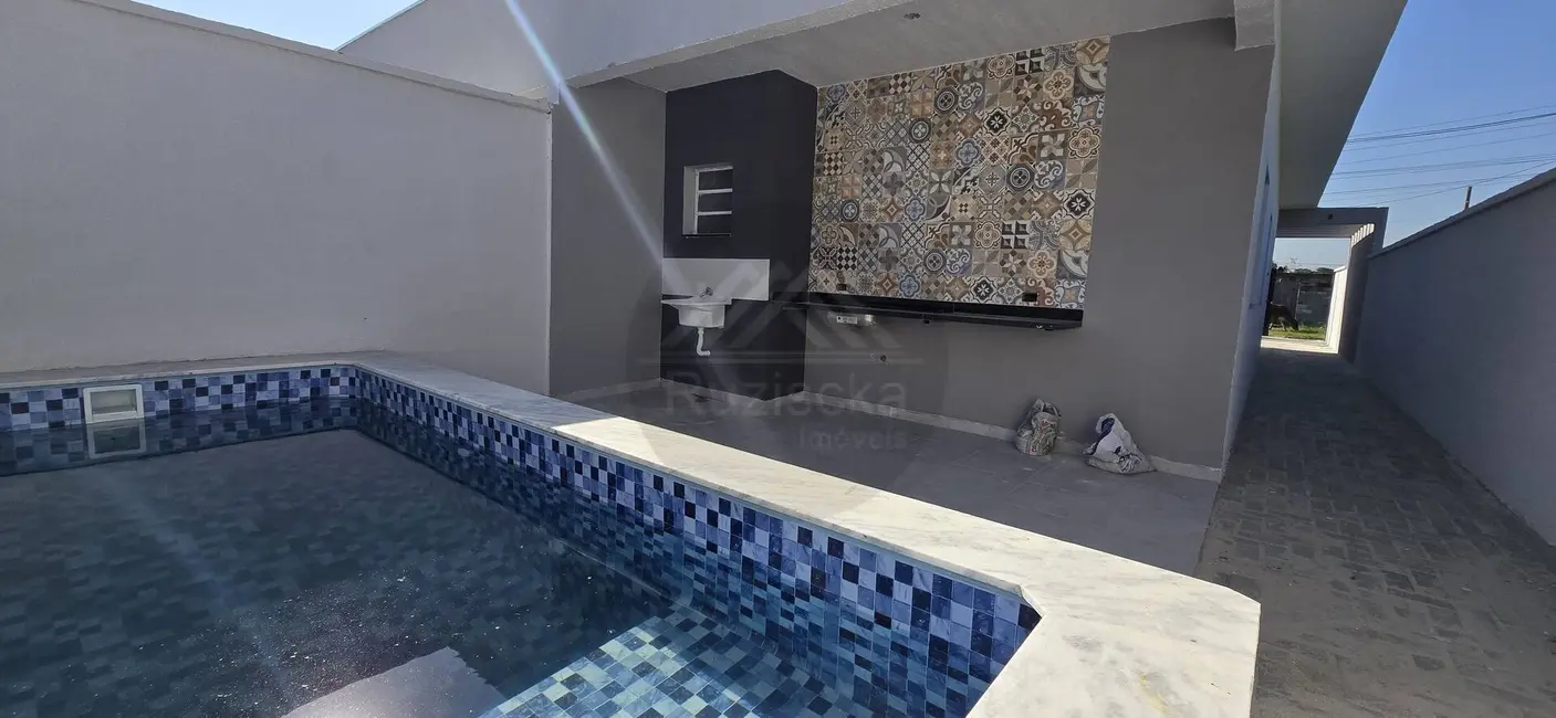 Foto 5 de Casa com 2 quartos à venda, 150m2 em Itanhaem - SP