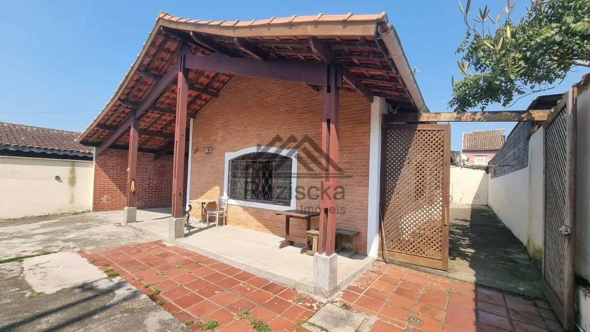Foto 2 de Casa com 3 quartos à venda, 300m2 em Centro, Itanhaem - SP