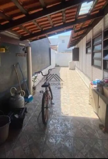 Foto 8 de Casa com 3 quartos à venda, 330m2 em Itanhaem - SP