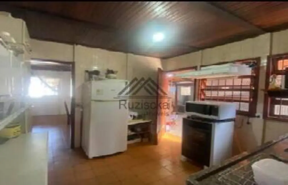 Foto 4 de Casa com 3 quartos à venda, 330m2 em Itanhaem - SP