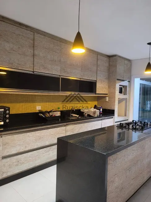 Foto 3 de Casa com 7 quartos à venda, 600m2 em Itanhaem - SP