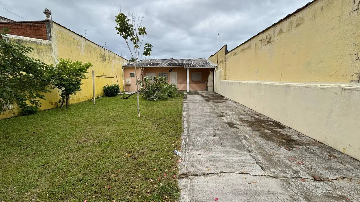 Foto 2 de Casa com 1 quarto à venda, 250m2 em Itanhaem - SP