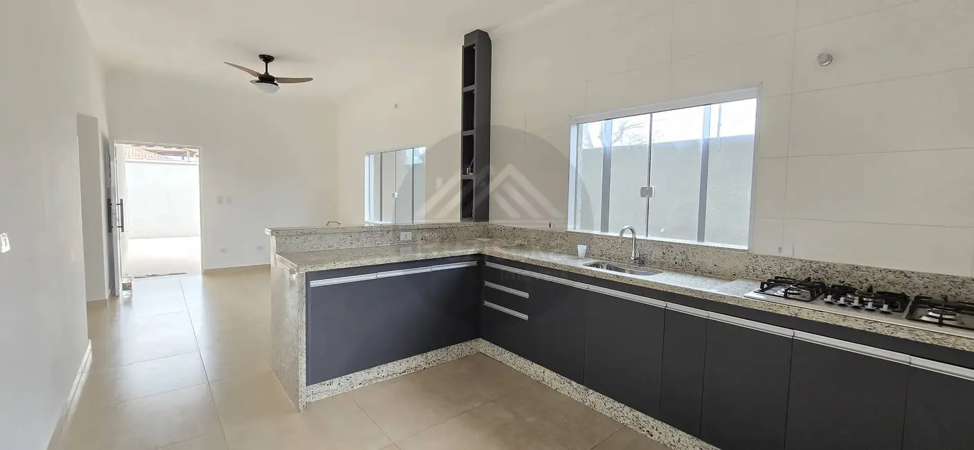 Foto 8 de Casa com 3 quartos à venda, 256m2 em Itanhaem - SP