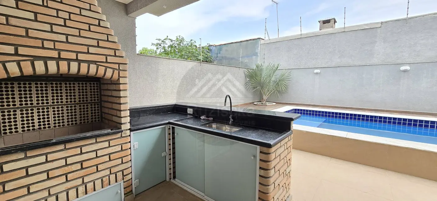 Foto 9 de Casa com 3 quartos à venda, 256m2 em Itanhaem - SP