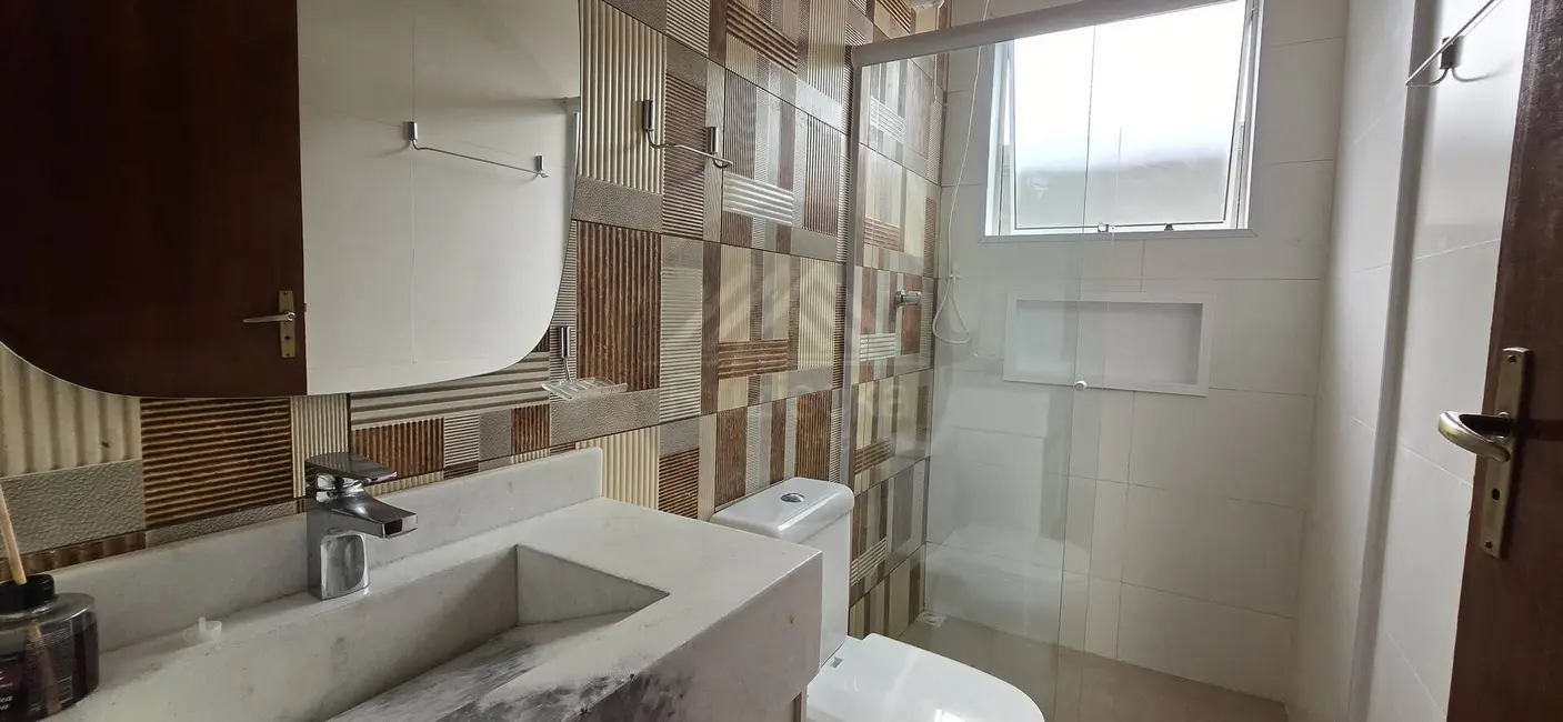 Foto 4 de Casa com 3 quartos à venda, 256m2 em Itanhaem - SP