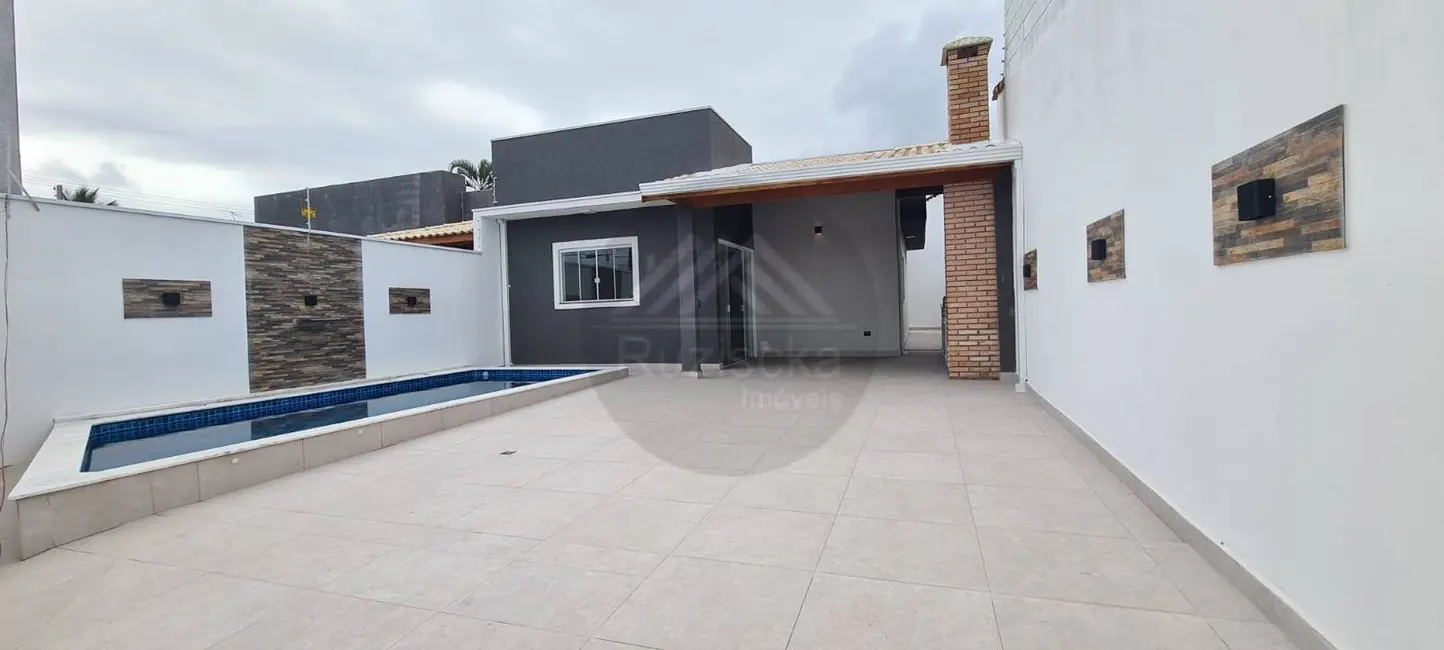 Foto 2 de Casa com 3 quartos à venda, 79m2 em Itanhaem - SP