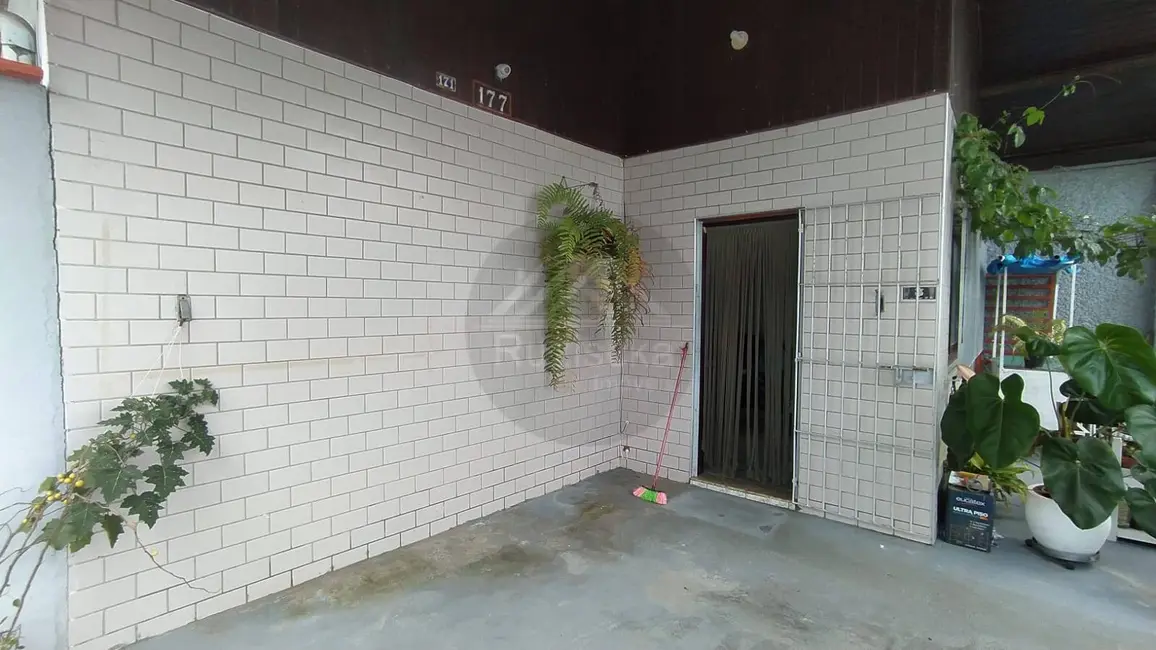 Foto 1 de Casa com 4 quartos à venda, 273m2 em Itanhaem - SP