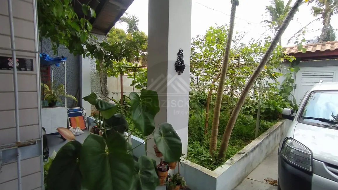 Foto 4 de Casa com 4 quartos à venda, 273m2 em Itanhaem - SP