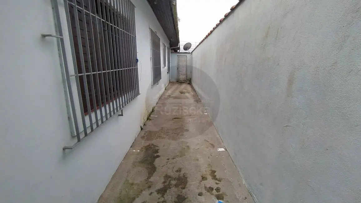 Foto 2 de Casa com 4 quartos à venda, 273m2 em Itanhaem - SP