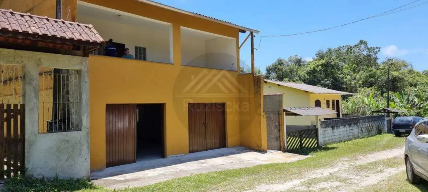 Foto 2 de Casa com 2 quartos à venda, 300m2 em Itanhaem - SP