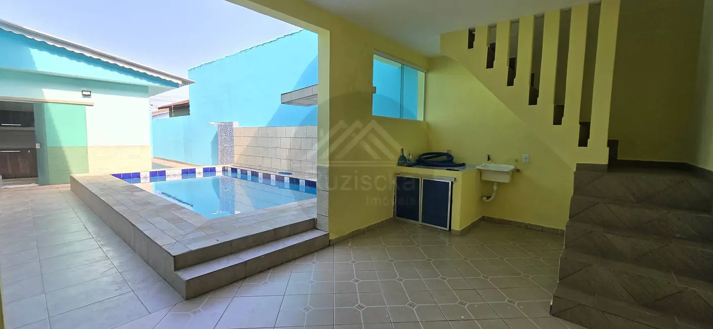 Foto 7 de Casa com 5 quartos à venda, 260m2 em Itanhaem - SP