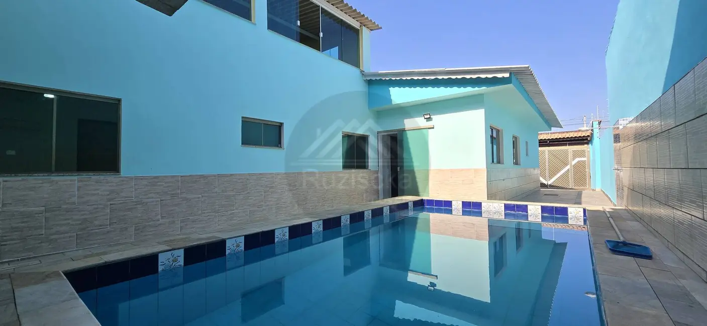 Foto 1 de Casa com 5 quartos à venda, 260m2 em Itanhaem - SP