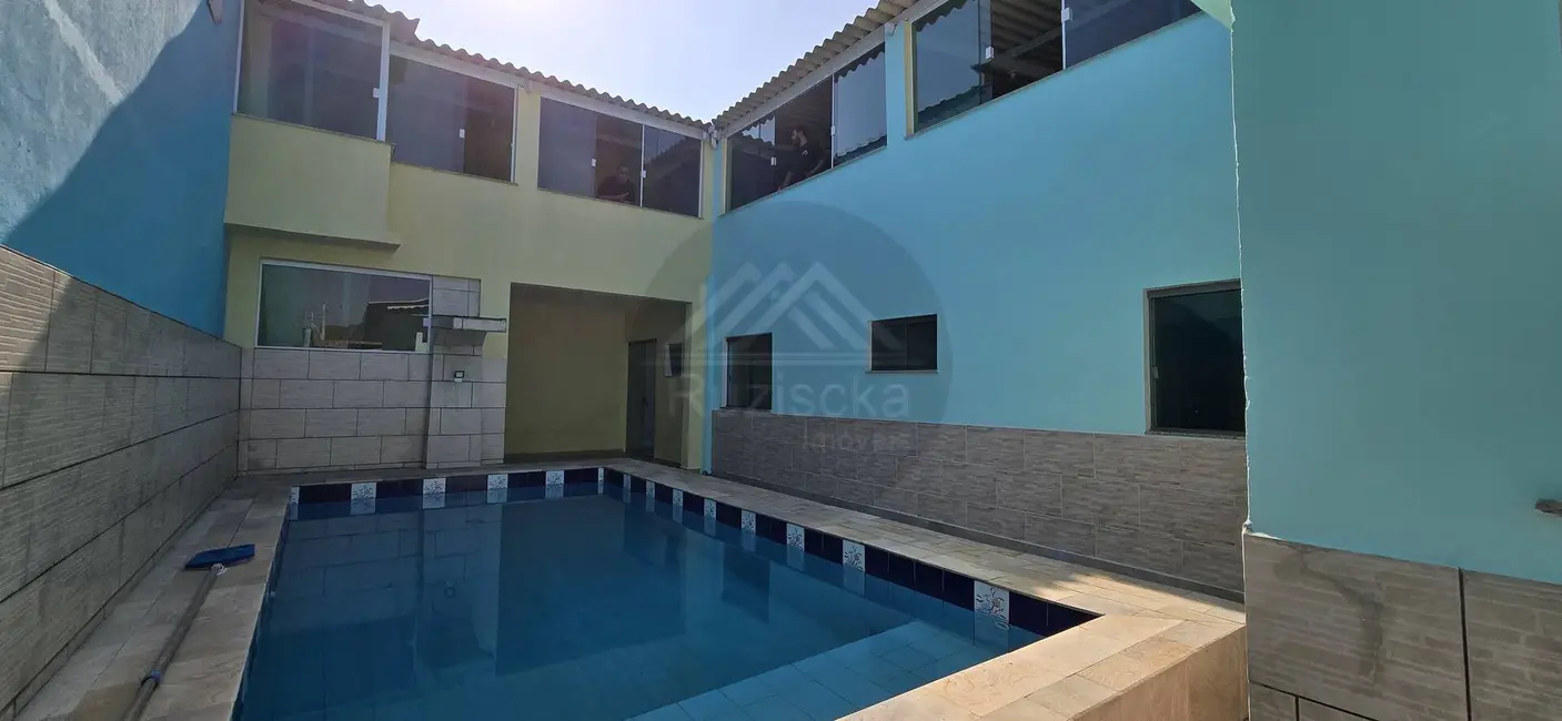 Foto 3 de Casa com 5 quartos à venda, 260m2 em Itanhaem - SP