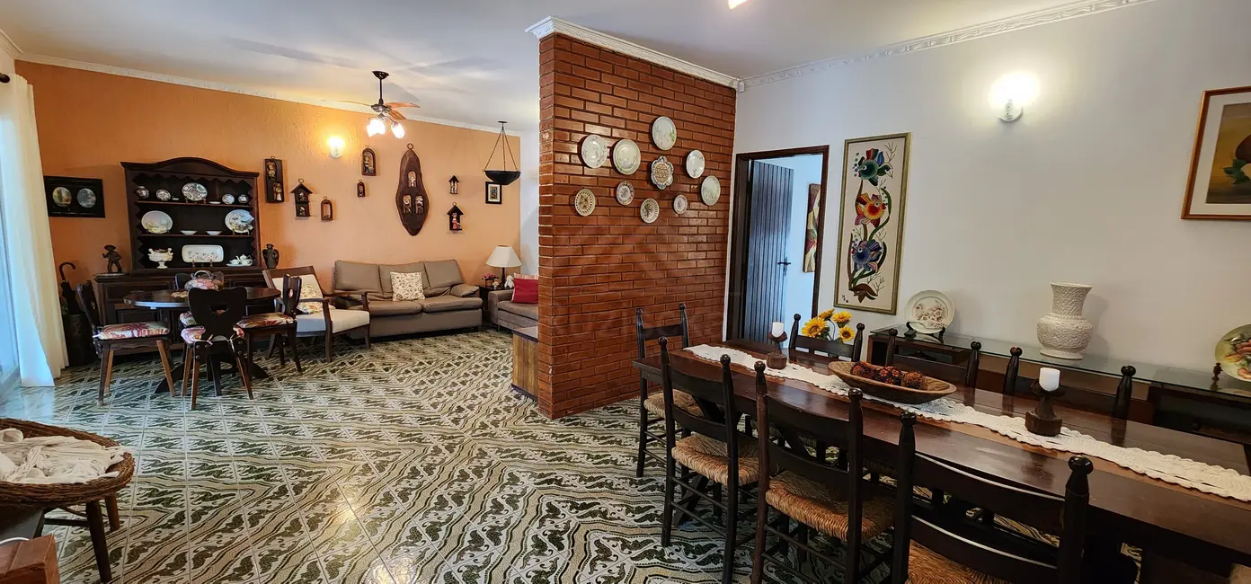 Foto 9 de Casa com 4 quartos à venda, 300m2 em Itanhaem - SP