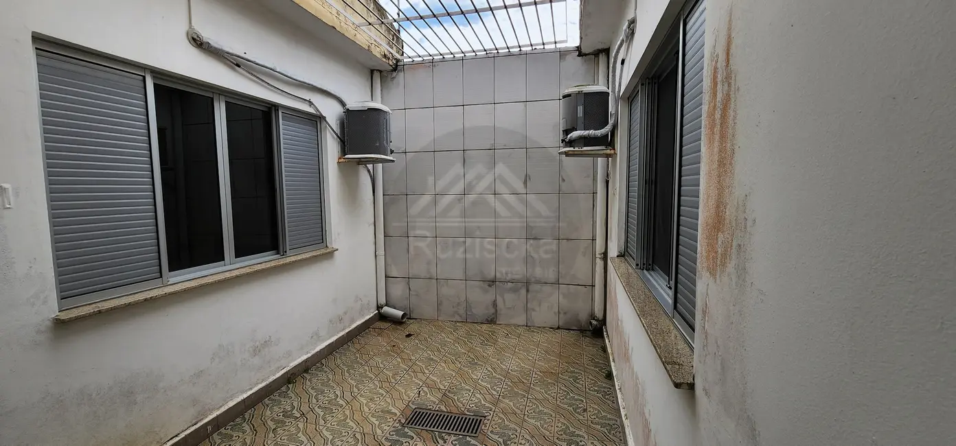 Foto 6 de Casa com 4 quartos à venda, 300m2 em Itanhaem - SP