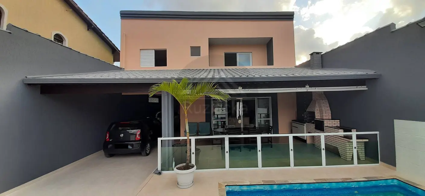 Foto 3 de Casa com 5 quartos à venda, 350m2 em Itanhaem - SP