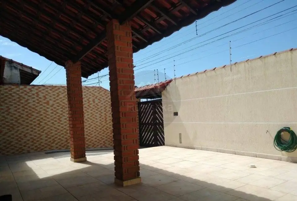 Foto 6 de Casa com 3 quartos à venda, 420m2 em Itanhaem - SP