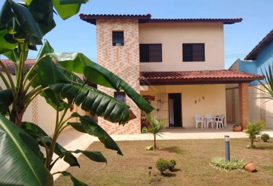 Foto 1 de Casa com 3 quartos à venda, 420m2 em Itanhaem - SP