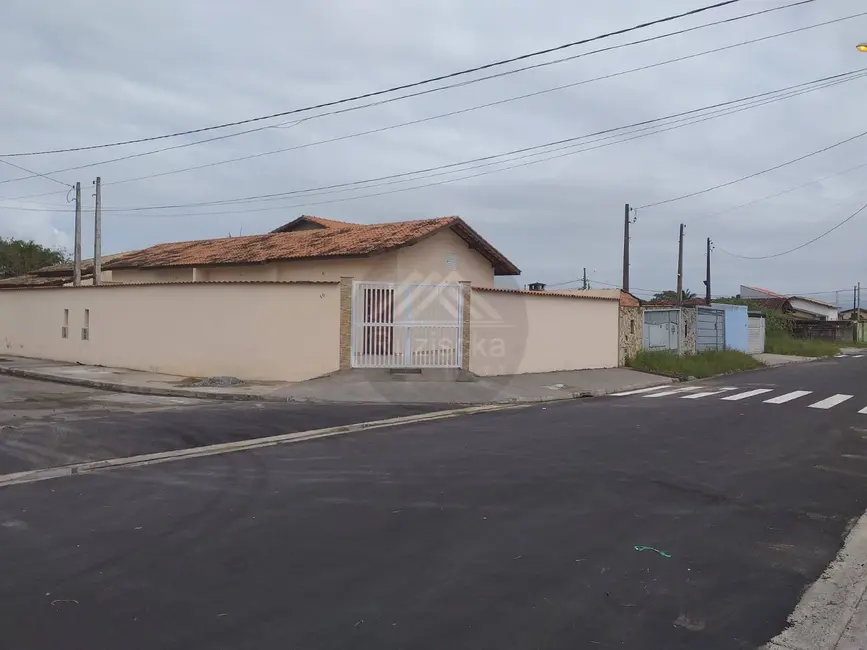 Foto 1 de Casa com 2 quartos à venda, 150m2 em Itanhaem - SP