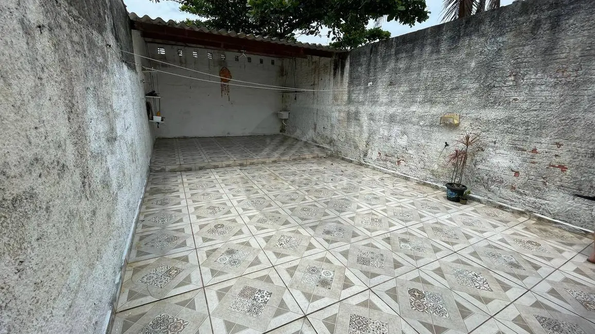 Foto 6 de Casa com 2 quartos à venda, 170m2 em Itanhaem - SP