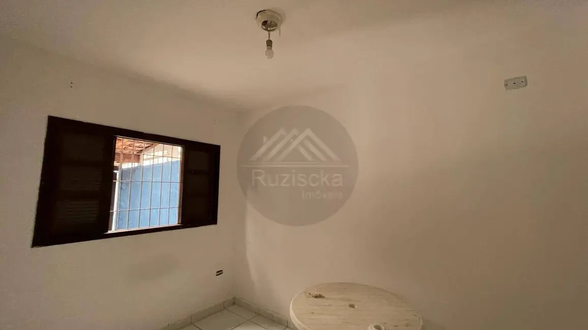 Foto 7 de Casa com 2 quartos à venda, 170m2 em Itanhaem - SP