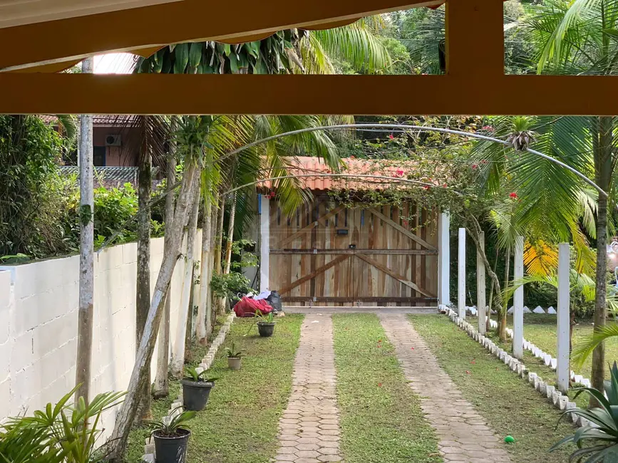 Chácara com 3 quartos à venda, 2400m2 em Itanhaem - SP - imagem 4 Foto 4 de Chácara com 3 quartos à venda, 2400m2 em Itanhaem - SP