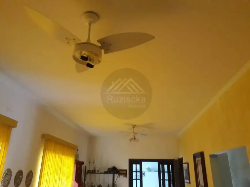 Chácara com 3 quartos à venda, 2400m2 em Itanhaem - SP - imagem 6 Foto 6 de Chácara com 3 quartos à venda, 2400m2 em Itanhaem - SP