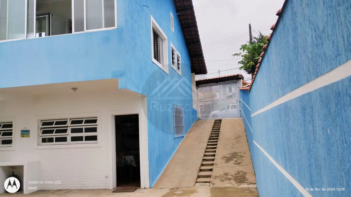 Foto 2 de Casa com 3 quartos à venda, 264m2 em Itanhaem - SP